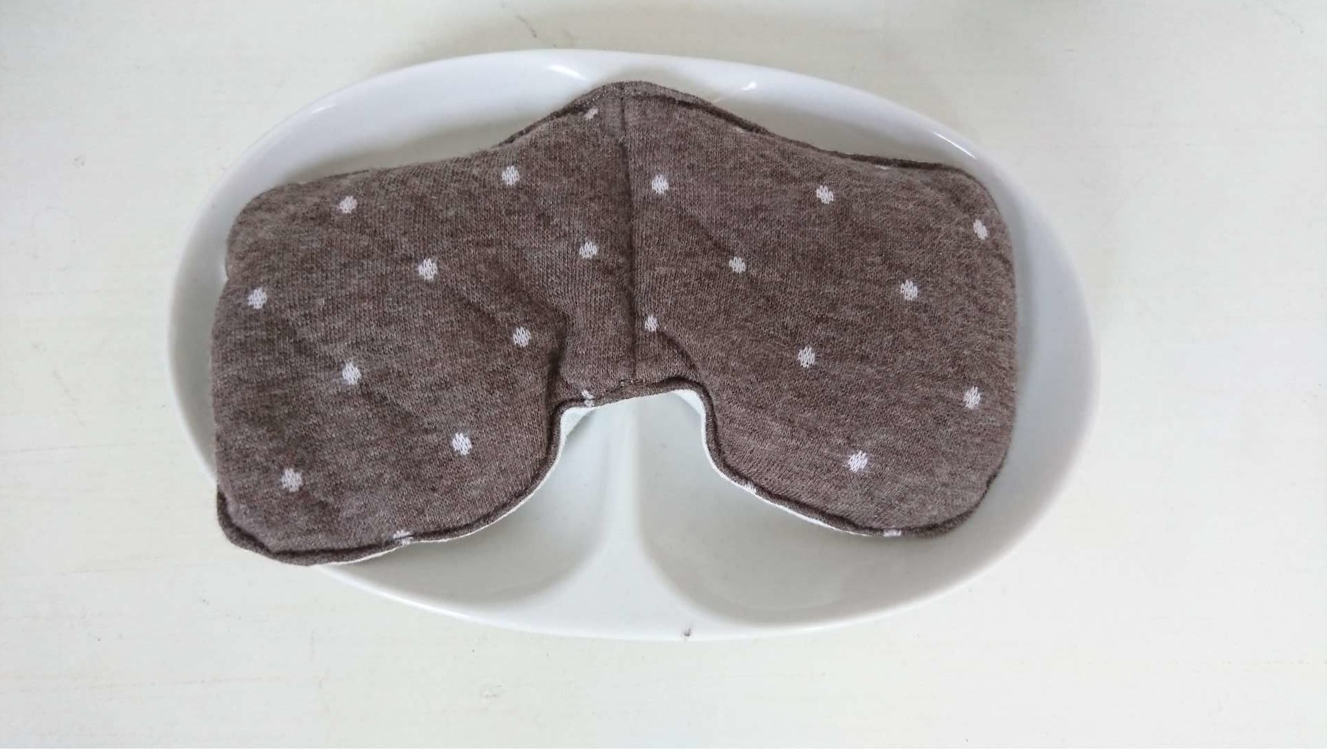 リモートワークで1日中パソコンを使ったら、小豆マスクで眼精疲労解消しましょう